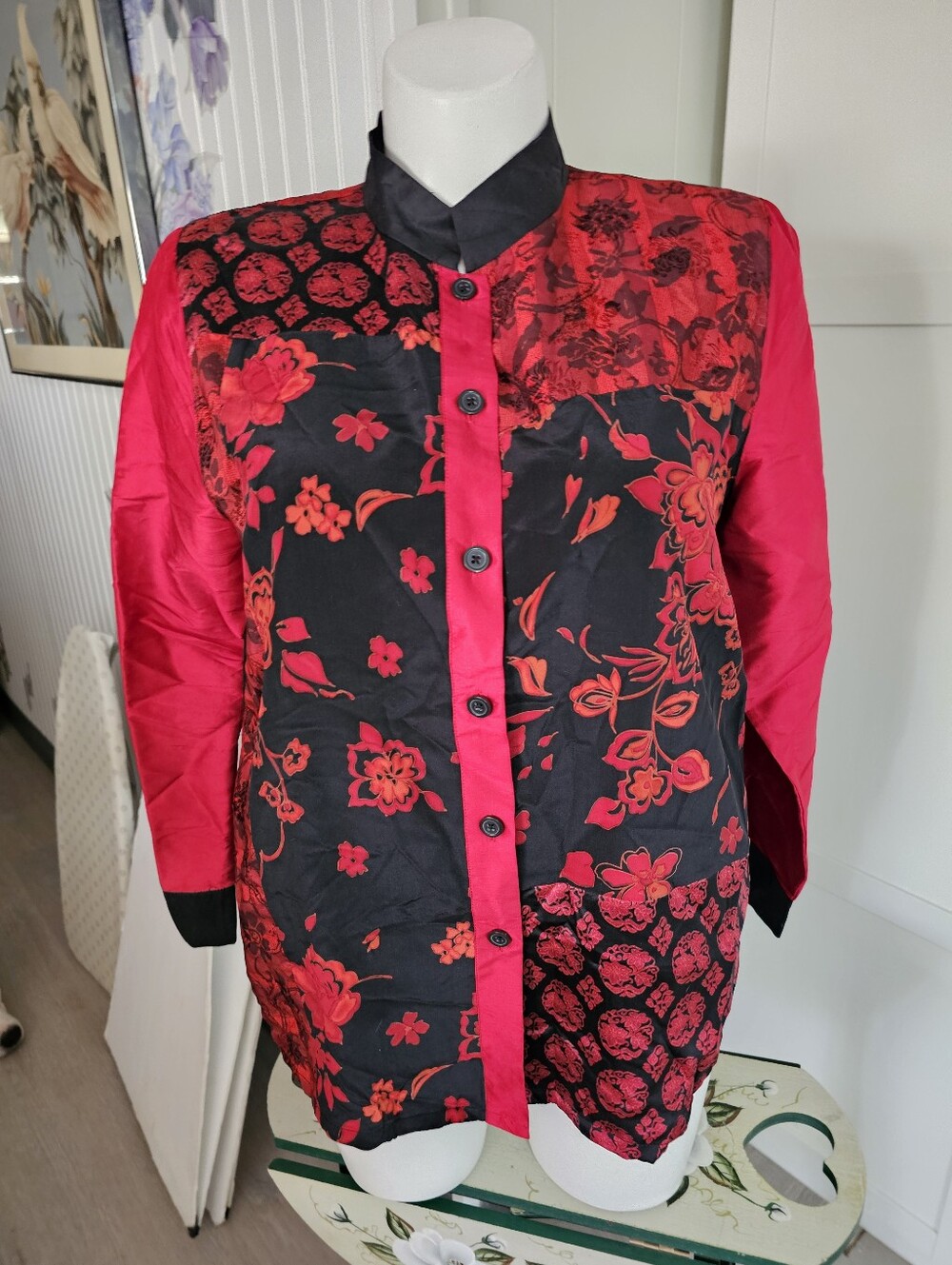 KOOS Of Course! 100% Silk Red Black Floral Print Button Front Blouse L Runs Lg